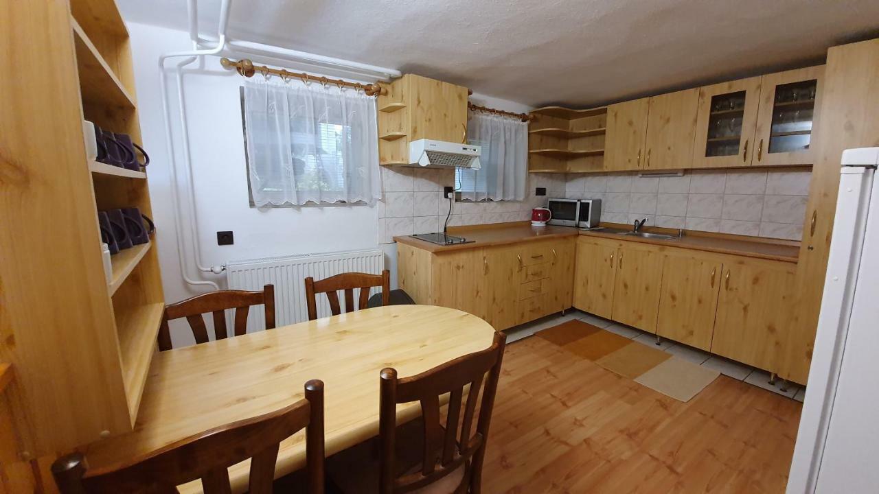 Apartmany Anna Besenova Bagian luar foto